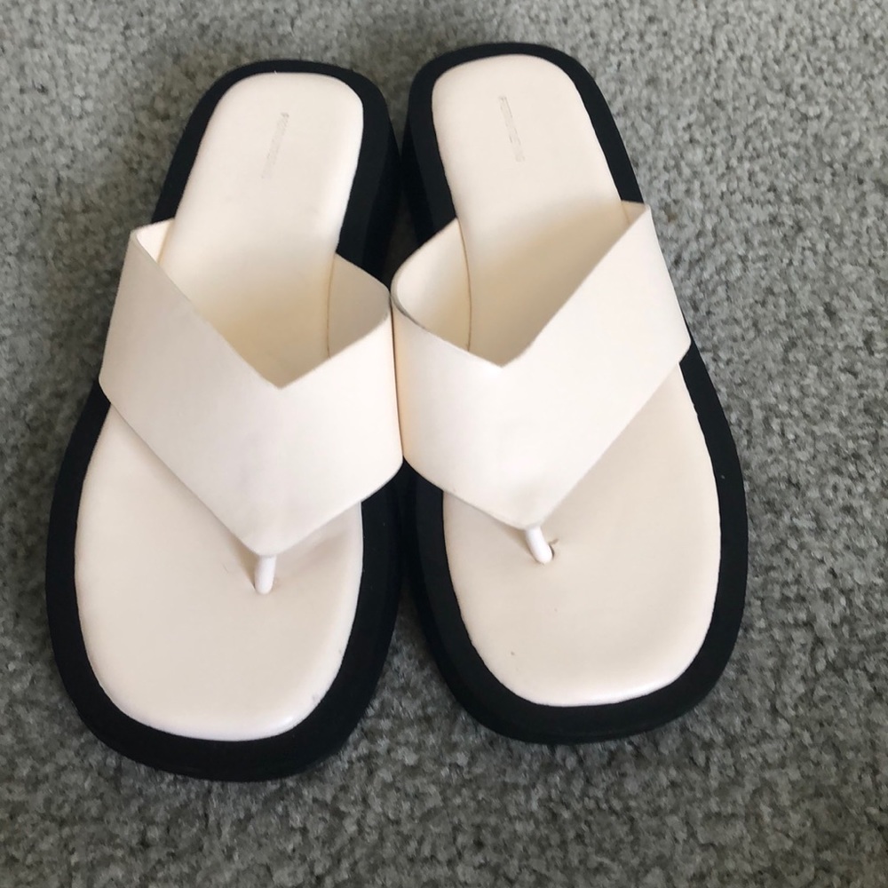 Cream/Black platform slides from PrettyLittleThing. Size 7
